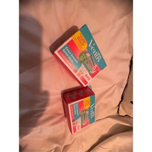 Venus bundle lot Women's Razor& refill 2x (12 ttl)